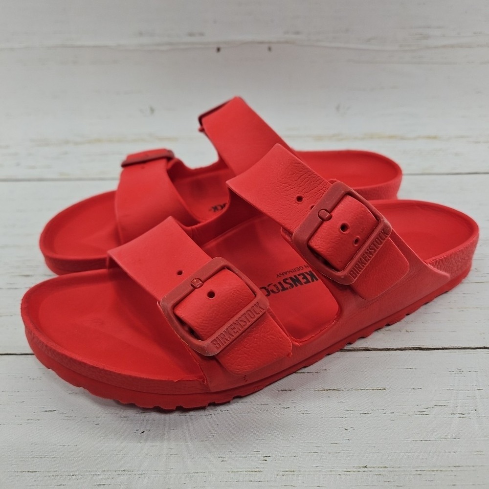 Birkenstock Arizona EVA Womens 38 US 7-7.5 Red Buckle Rubber Sandals